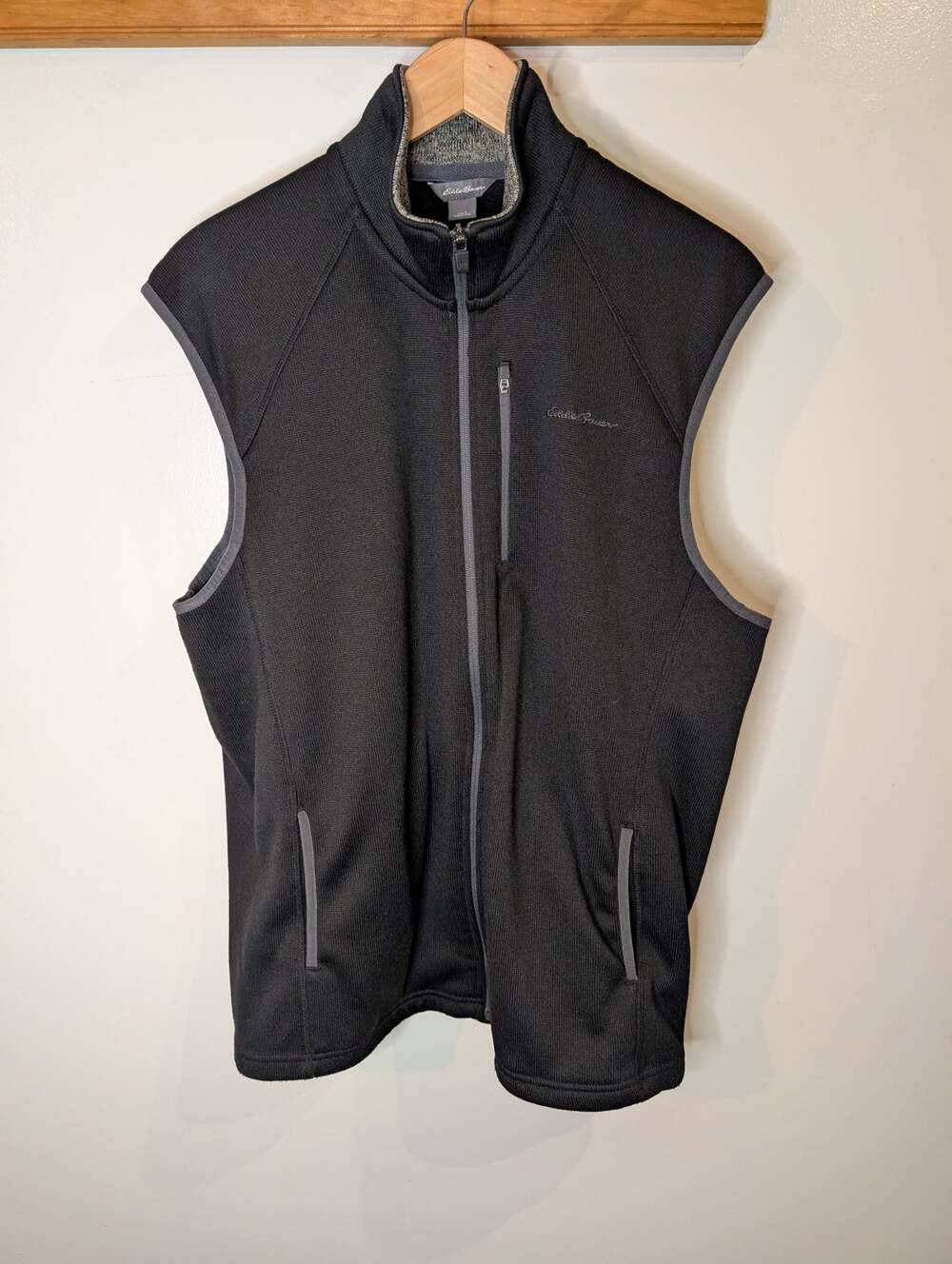 Eddie Bauer Mens Black Sweater Fleece Vest Full Zip Gray Trim Gorpcore Outdoor L